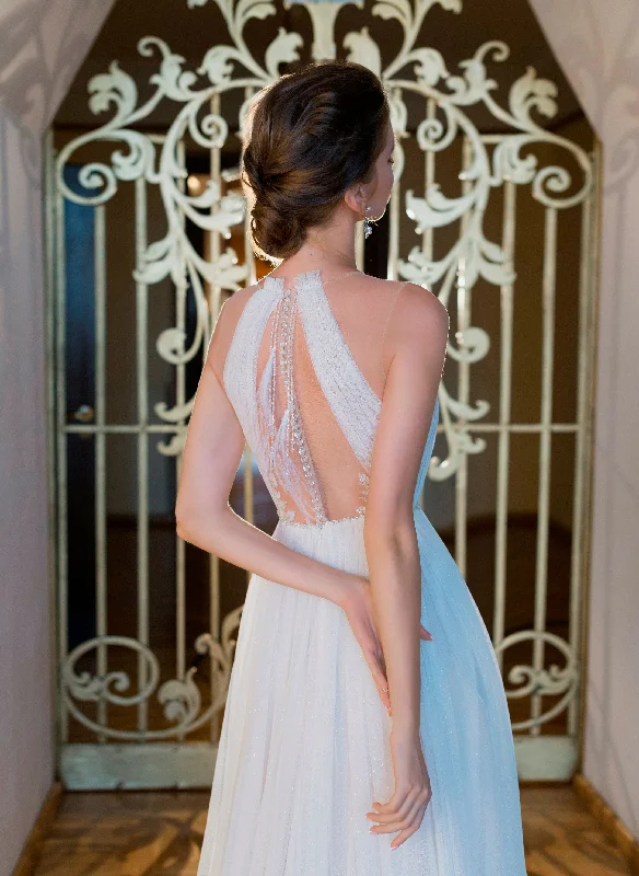 Sleeveless Wedding Dress With Sexy Side Slit